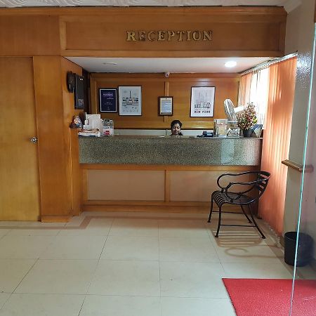 Hotel Regency Thiruvananthapuram Esterno foto